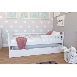 Białe łóżko dziecięce Gucio 80x160 cm
